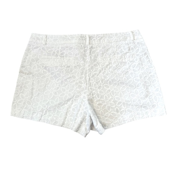 Elle White Eyelet Shorts Size 8 Floral Embroidered Summer Classic - Picture 2 of 3
